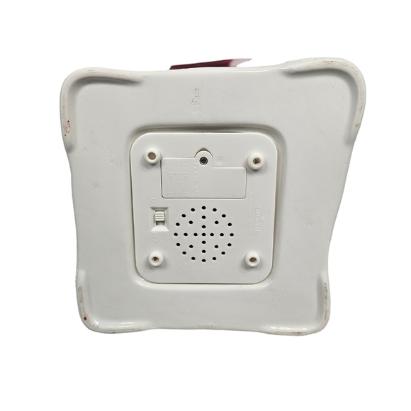 NWT Hallmark 2012 Light-Up Musical Santa's Workshop‎ North Pole Village - Picture 8 of 15